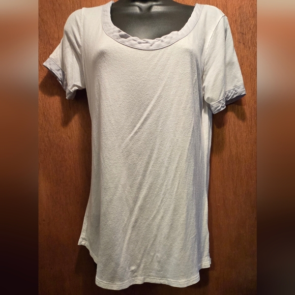 Horny Toad White With Gray Trim Lightweight Short Sleeve Tee SzM - Picture 2 of 6